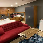 216 Hill 2* Istanbul