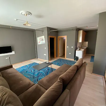 216 Hill Hotel