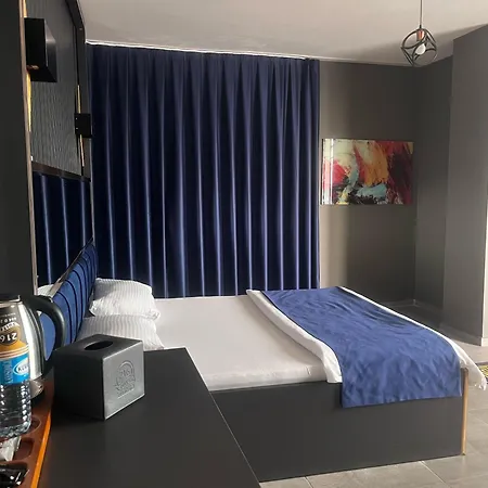 216 Hill Hotell 2*